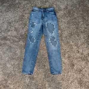 BLUE BDG Mom High-Rise Jeans with Holes